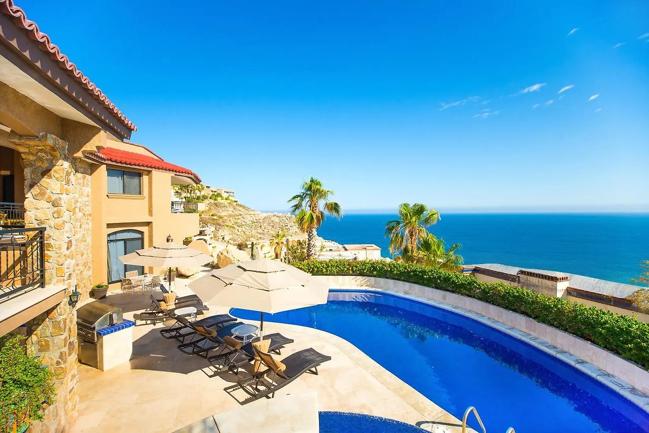 Private Retreat With Large Pool Deck At Villa Isla 卡波圣卢卡斯